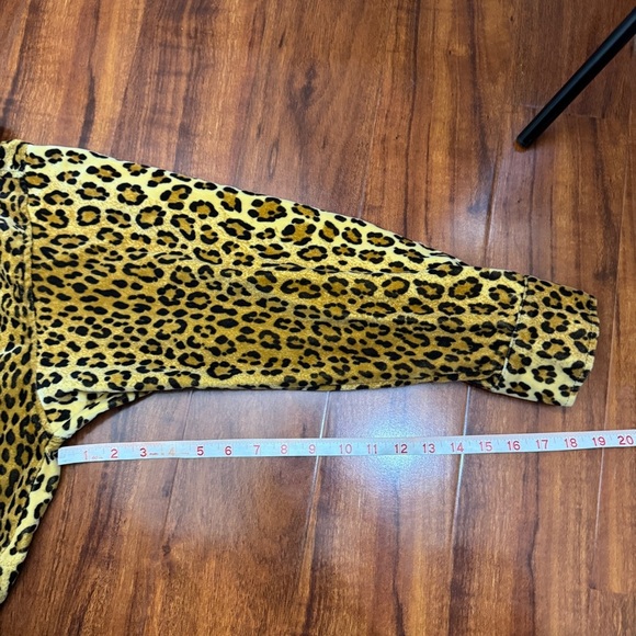 True Grit Vintage Leopard Velvet Button Up Shirt Size Small - Picture 8 of 8